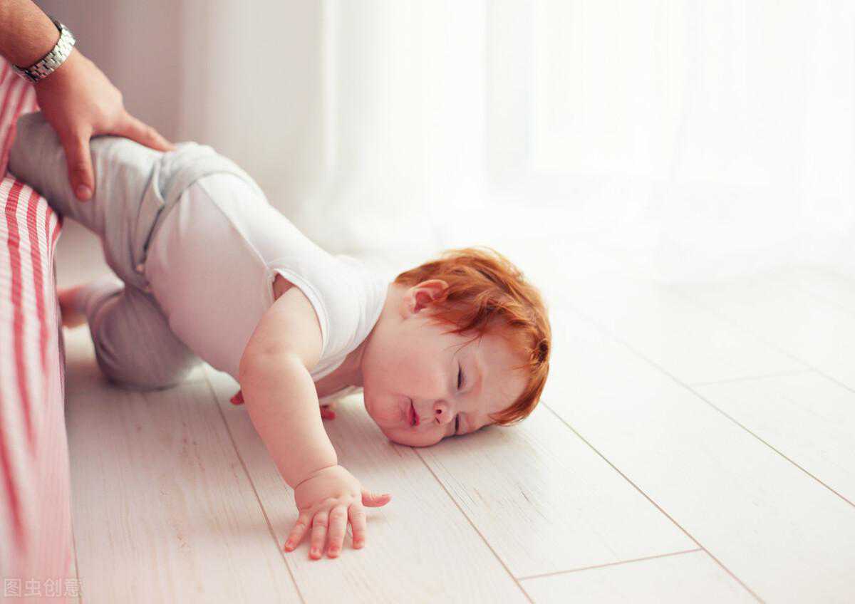 宝宝从床上摔下来后脑勺着地要做什么检查？